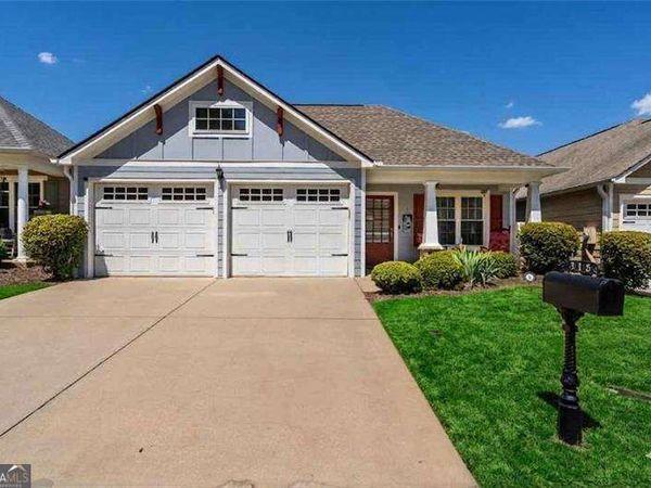 315 Winthrope Drive, Woodstock, GA 30188