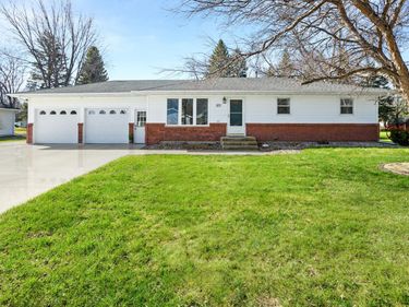 275 Crescent Drive, Breckenridge, MN 56520