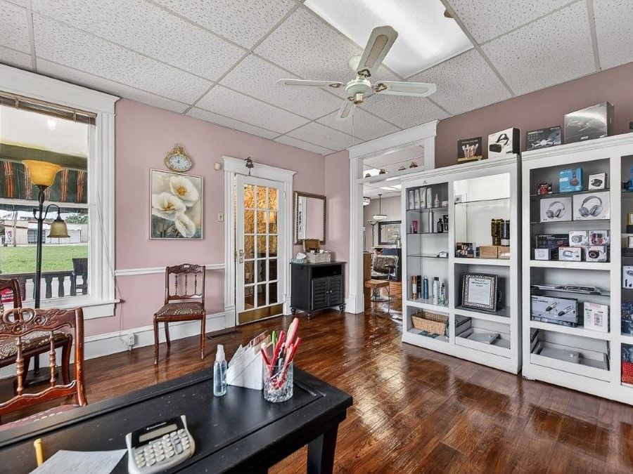 Property Image 4