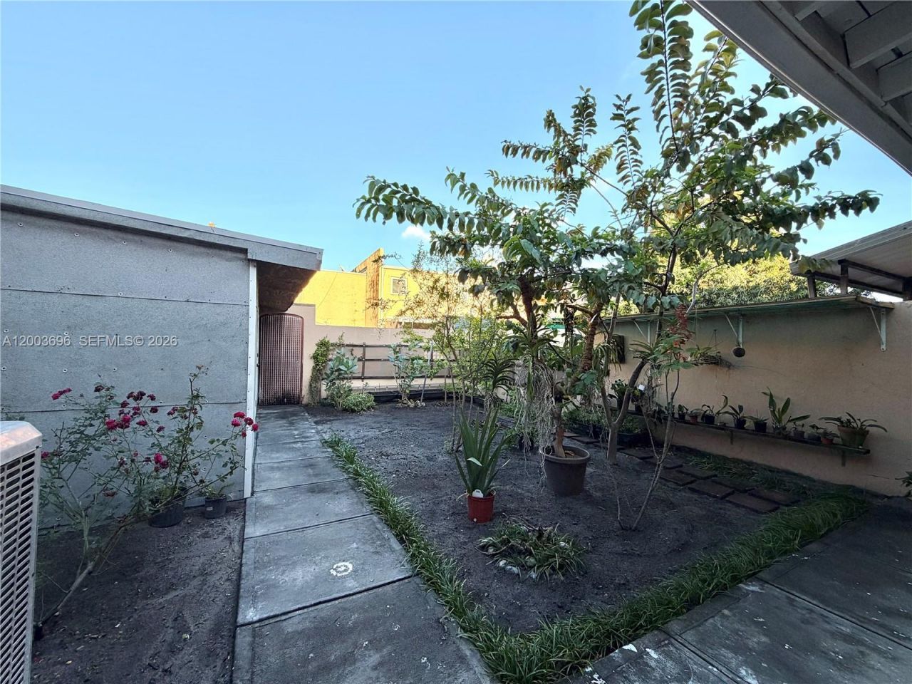 8155 W 9th Ct , Hialeah, FL 33014 Photo