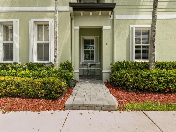 3065 SE 1st Dr , Unit 6, Homestead, FL 33033