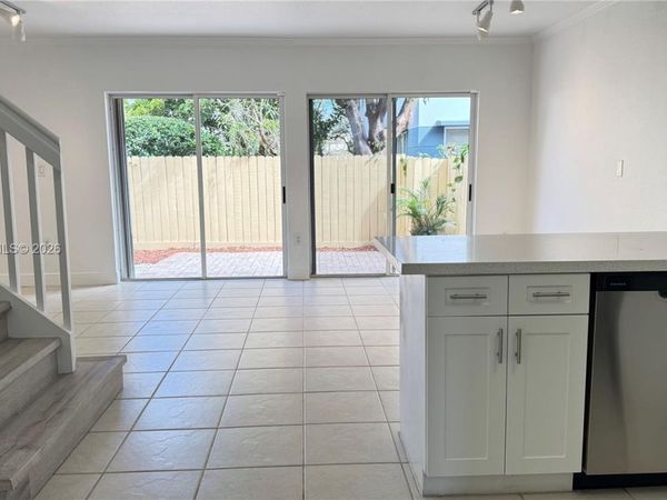 9465 SW 77th Ct, Unit -, Miami, FL 33156