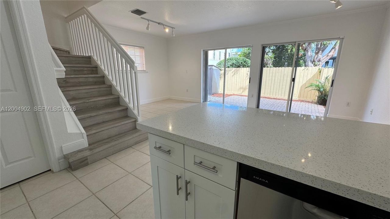 9465 SW 77th Ct, Unit -, Miami, FL 33156 Photo