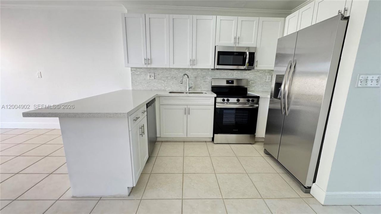 9465 SW 77th Ct, Unit -, Miami, FL 33156 Photo