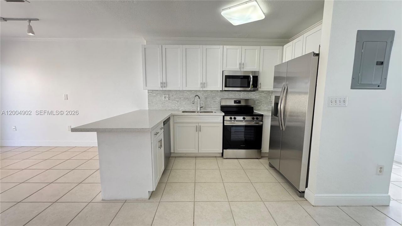 9465 SW 77th Ct, Unit -, Miami, FL 33156 Photo