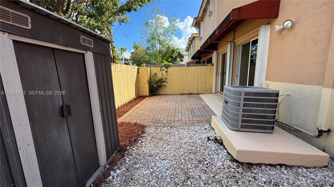 9465 SW 77th Ct, Unit -, Miami, FL 33156 Photo
