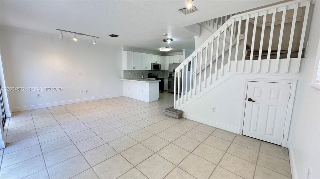 9465 SW 77th Ct, Unit -, Miami, FL 33156 Photo