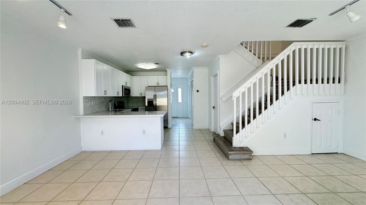 9465 SW 77th Ct, Unit -, Miami, FL 33156 Photo