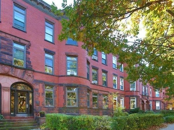 1805 Beacon, Unit 3, Brookline, MA 02445