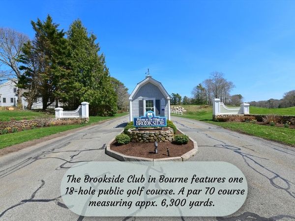 2 Candleberry Ct, Unit 2, Bourne, MA 02532