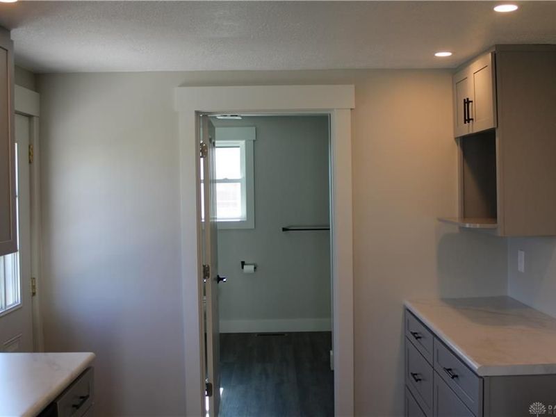 318 E Main Street, Bradford, OH 45308 Photo 18