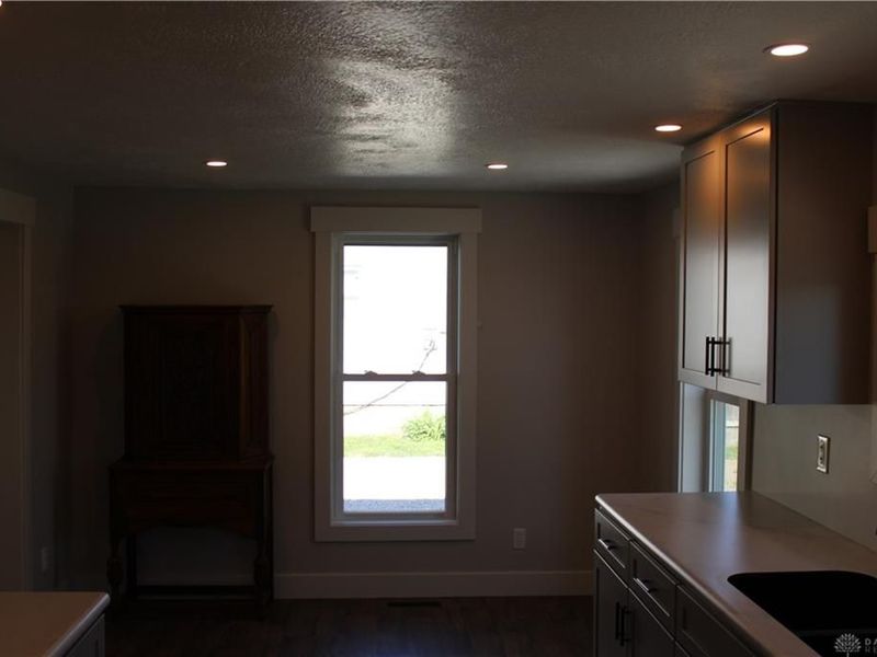 318 E Main Street, Bradford, OH 45308 Photo 19