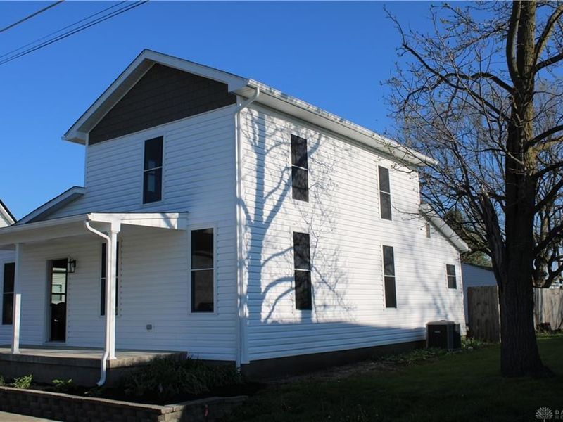 318 E Main Street, Bradford, OH 45308 Photo 2