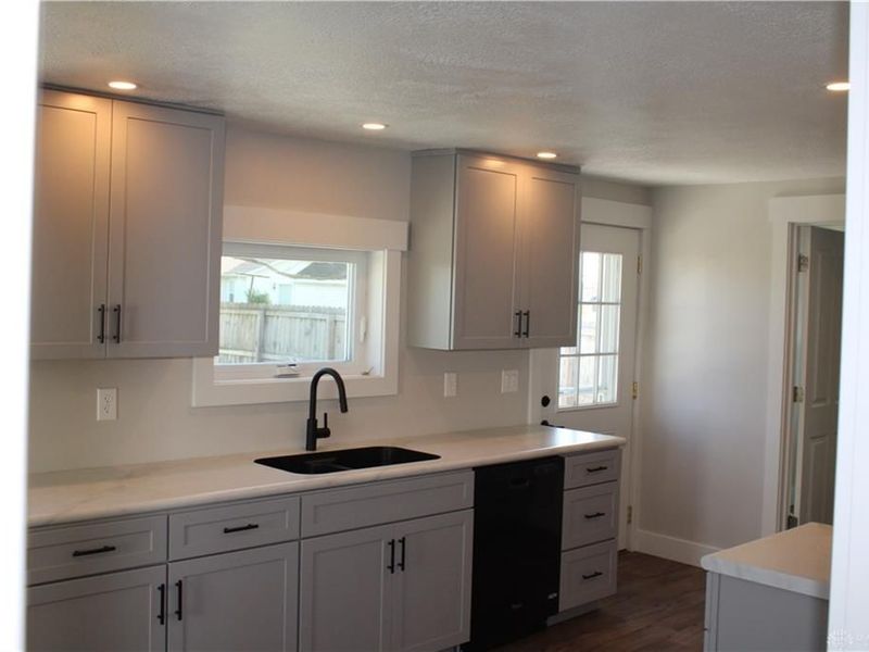 318 E Main Street, Bradford, OH 45308 Photo 26