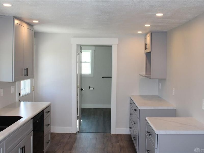 318 E Main Street, Bradford, OH 45308 Photo 28