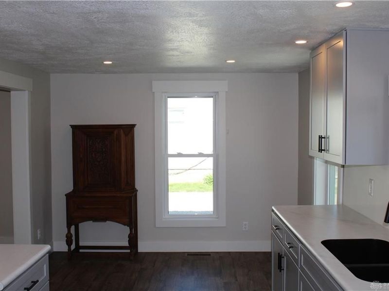 318 E Main Street, Bradford, OH 45308 Photo 34