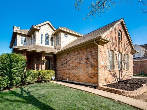 4405 Meadowcove Drive, Rowlett, TX 75088