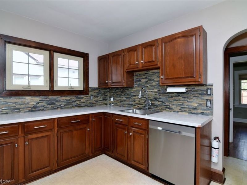 6222 Brookside Drive, Cleveland, OH 44144 Photo 16