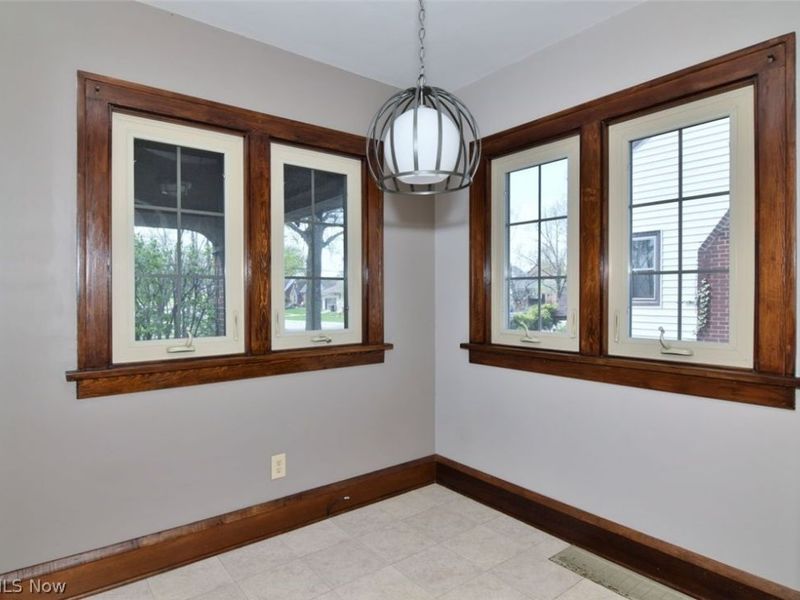 6222 Brookside Drive, Cleveland, OH 44144 Photo 20