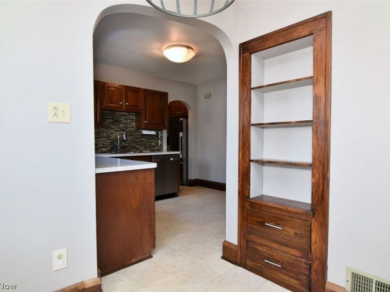 6222 Brookside Drive, Cleveland, OH 44144 Photo 21