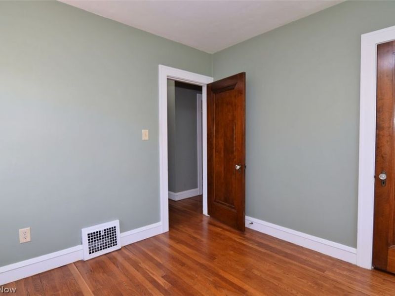 6222 Brookside Drive, Cleveland, OH 44144 Photo 24