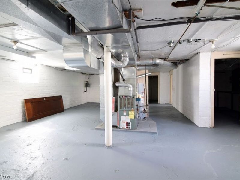 6222 Brookside Drive, Cleveland, OH 44144 Photo 35