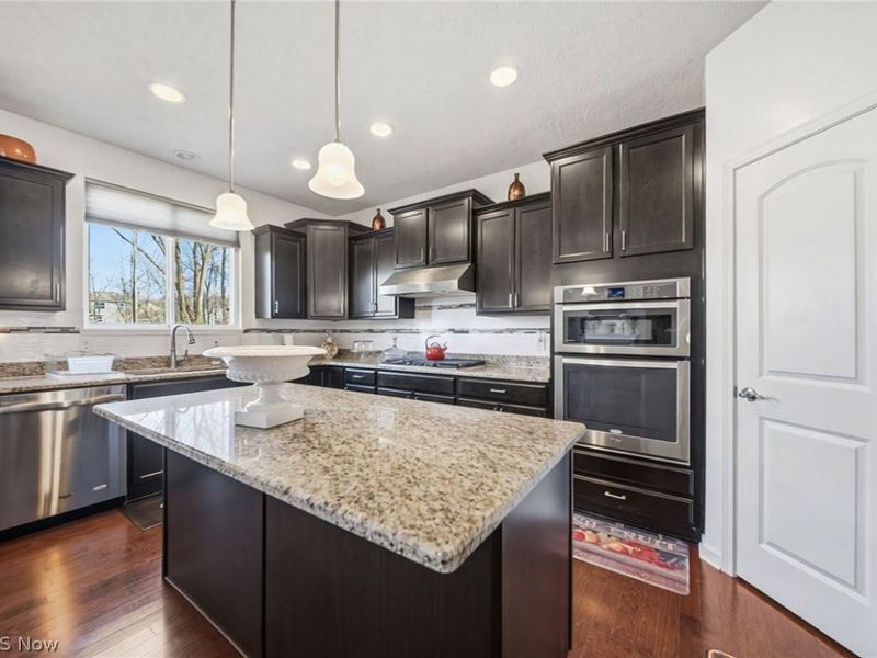 18229 Clare Court, Strongsville, OH 44149 Photo 14