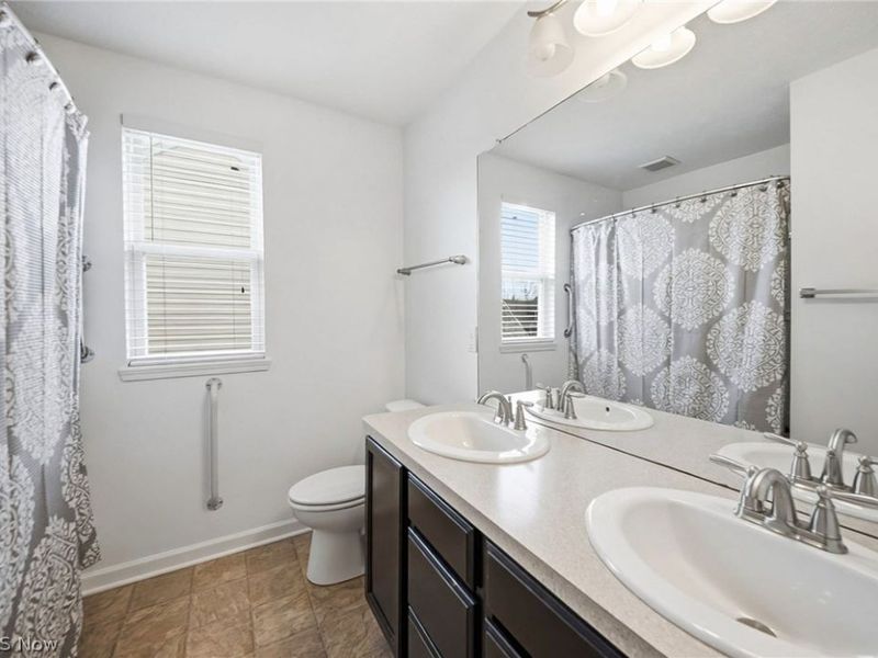 18229 Clare Court, Strongsville, OH 44149 Photo 33