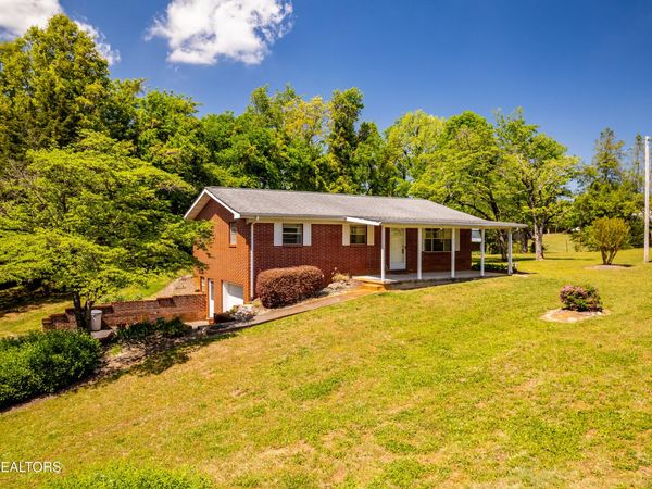 2047 Calderwood Hwy, Maryville, TN 37801