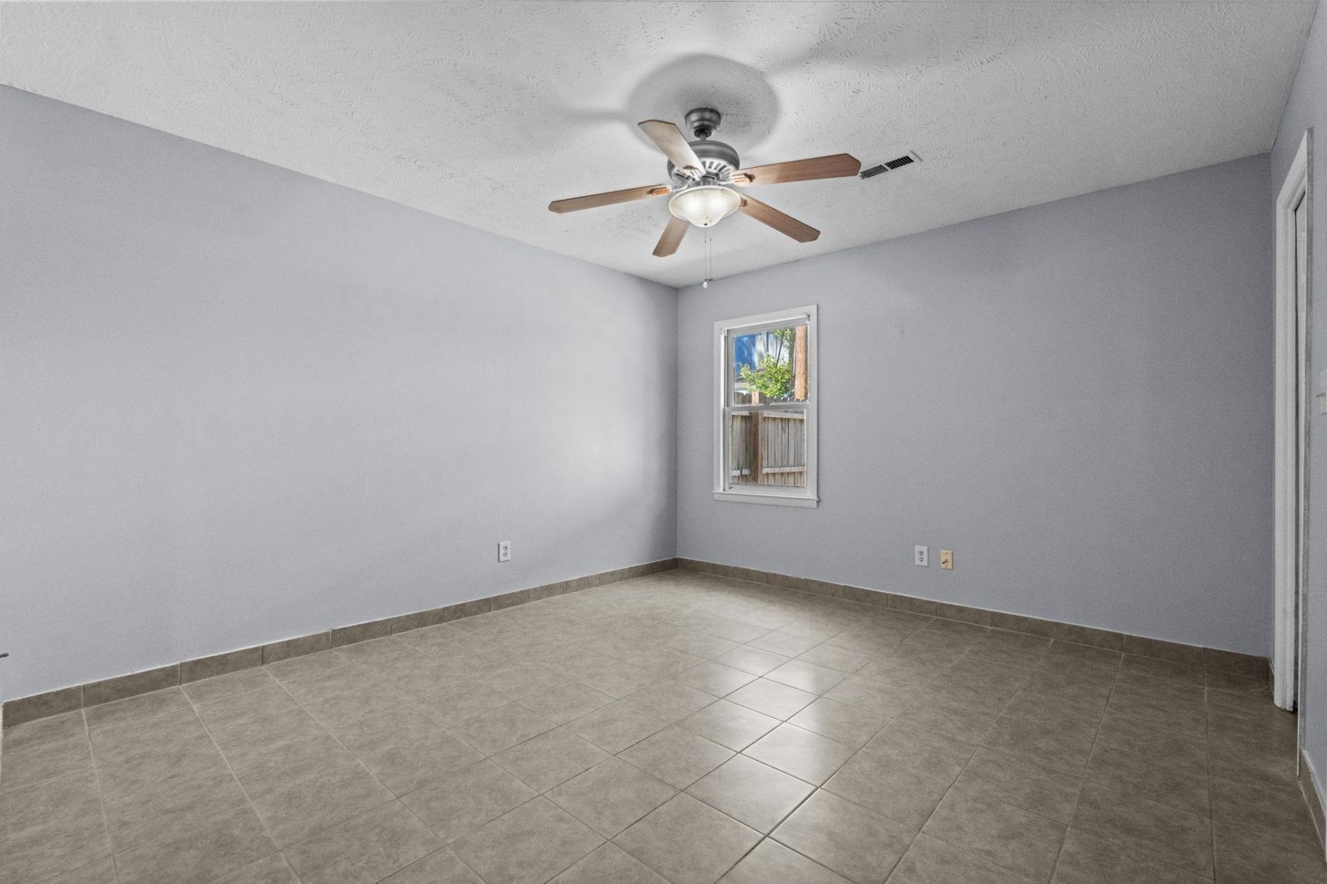 6504 Wildwood Trail Photo 26