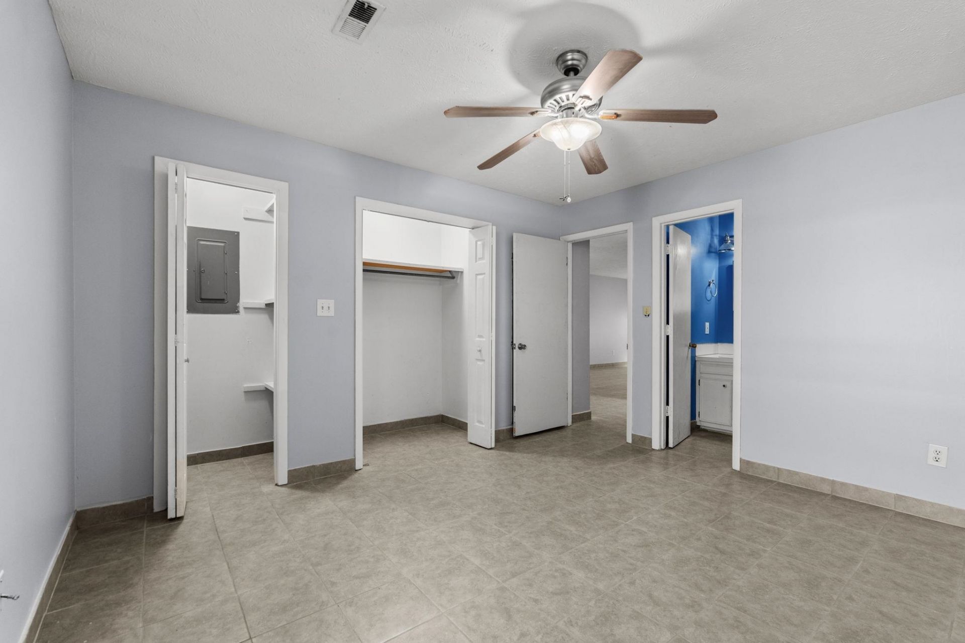6504 Wildwood Trail Photo 29