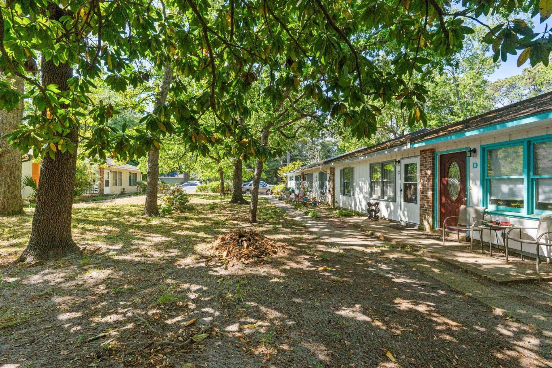 6504 Wildwood Trail  Photo 32