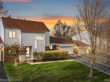 5324 Fairway Court, West Bloomfield Twp, MI 48323