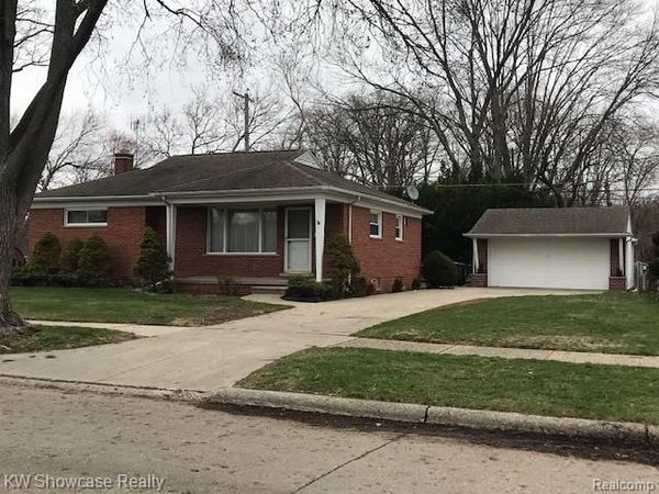 9370 Gillman Street , Livonia, MI 48150
