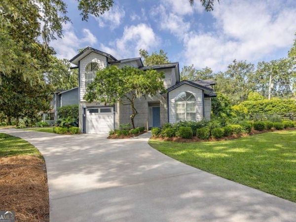 203 Grand Oaks Circle, St. Simons, GA 31522