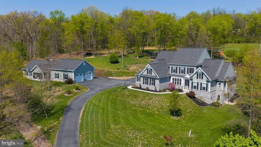 110 PINE HILL ROAD, ENOLA, PA 17025