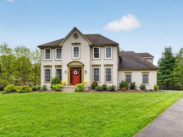 5 BLUE BELL LANE, ROBBINSVILLE, NJ 08691