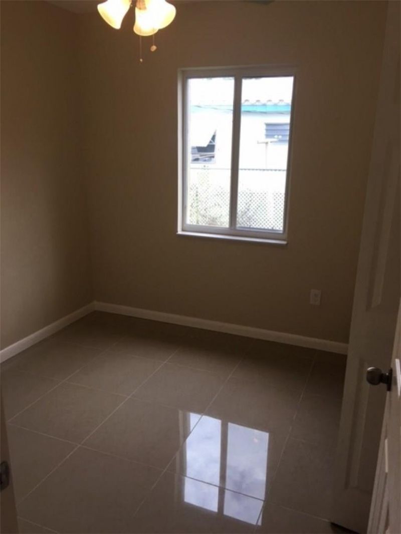 1829 NE 175th Street, North Miami Beach, FL 33162 Photo