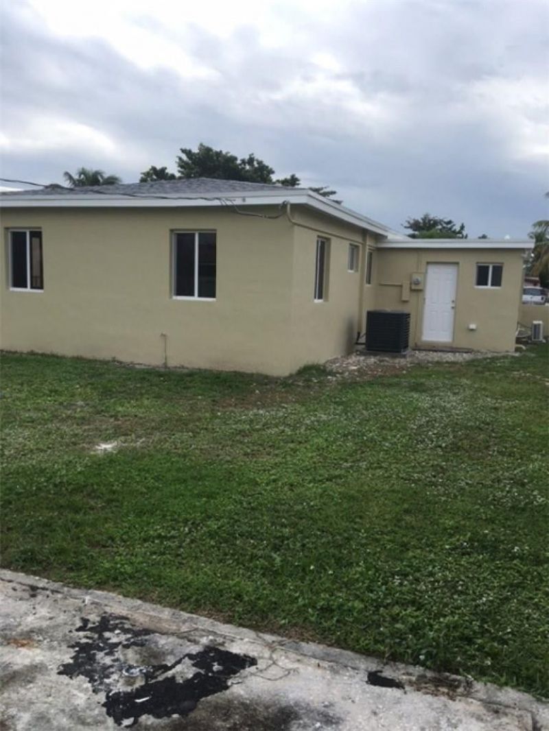 1829 NE 175th Street, North Miami Beach, FL 33162 Photo