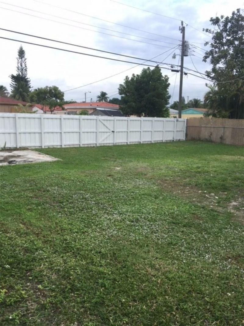 1829 NE 175th Street, North Miami Beach, FL 33162 Photo