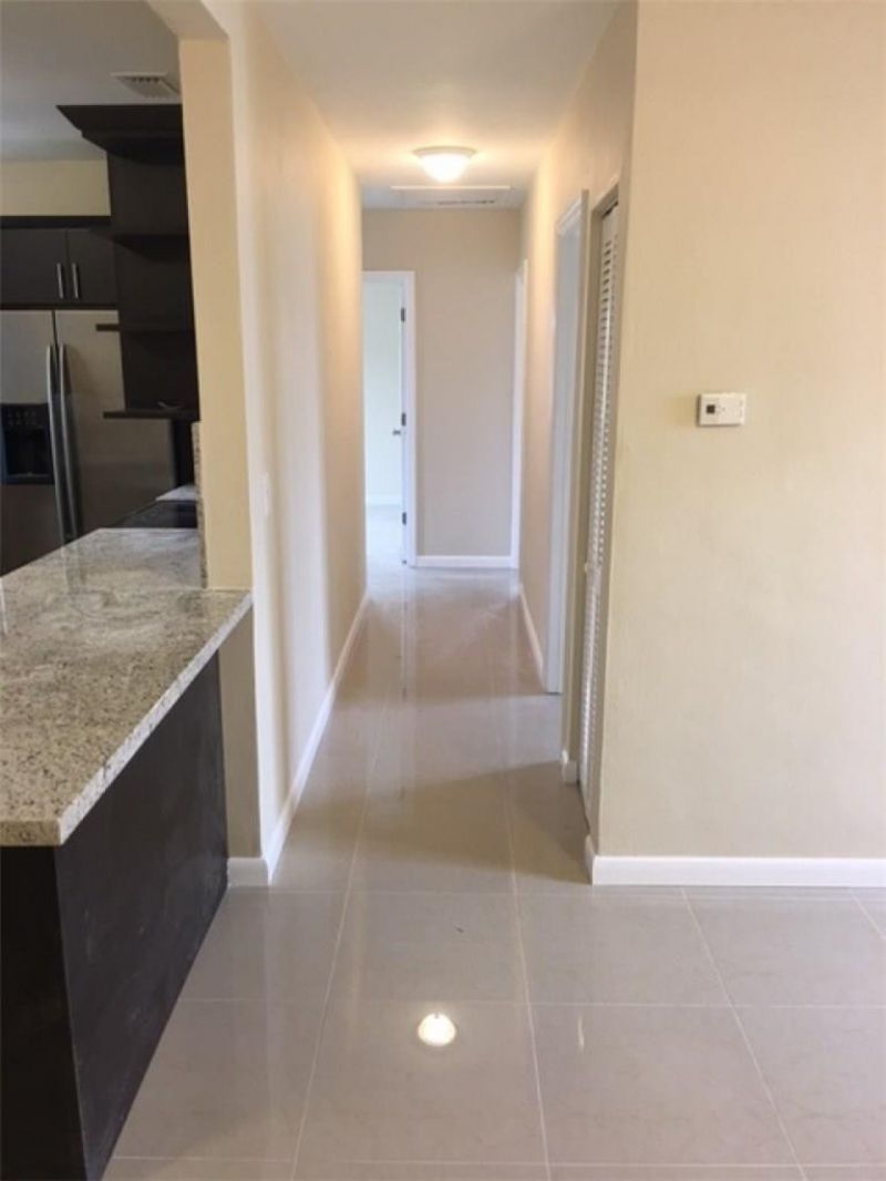 1829 NE 175th Street, North Miami Beach, FL 33162 Photo