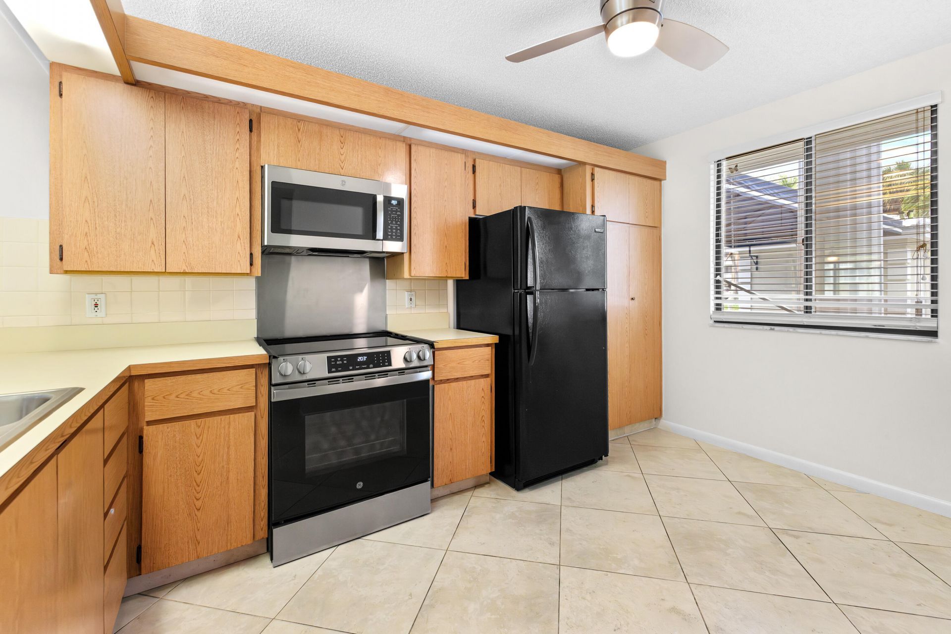 2561 Village Boulevard, Unit 103, West Palm Beach, FL 33409 Photo
