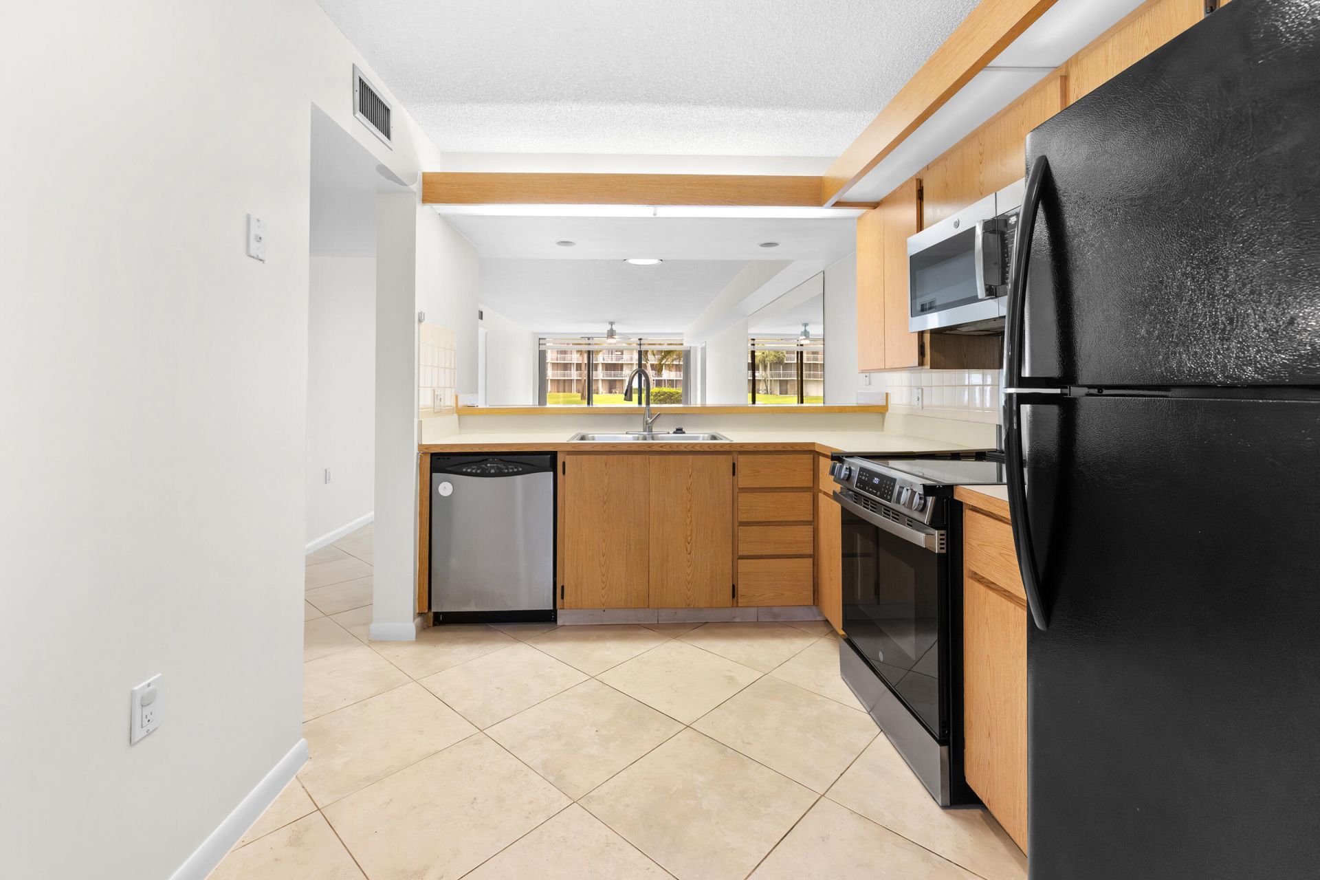 2561 Village Boulevard, Unit 103, West Palm Beach, FL 33409 Photo