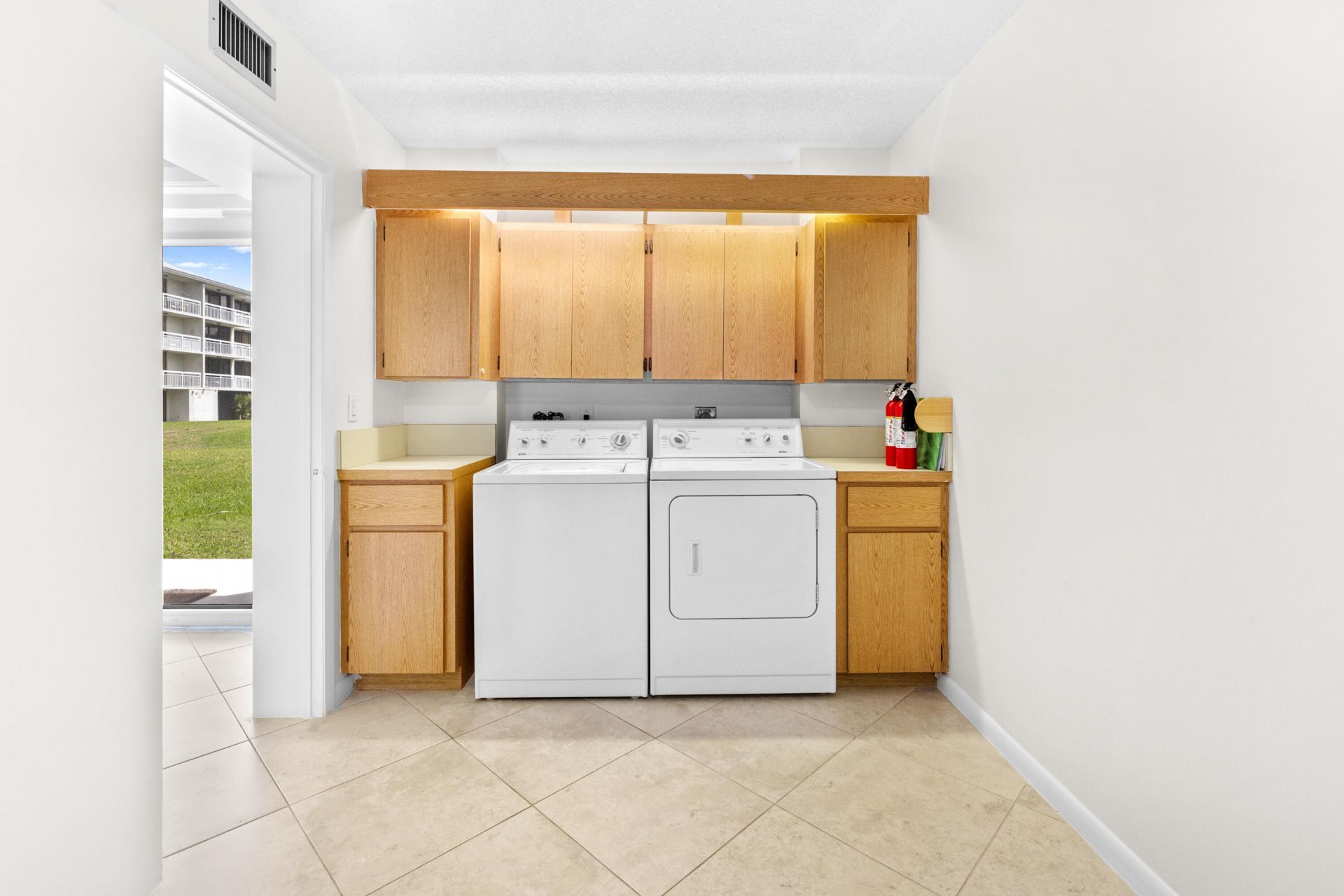 2561 Village Boulevard, Unit 103, West Palm Beach, FL 33409 Photo