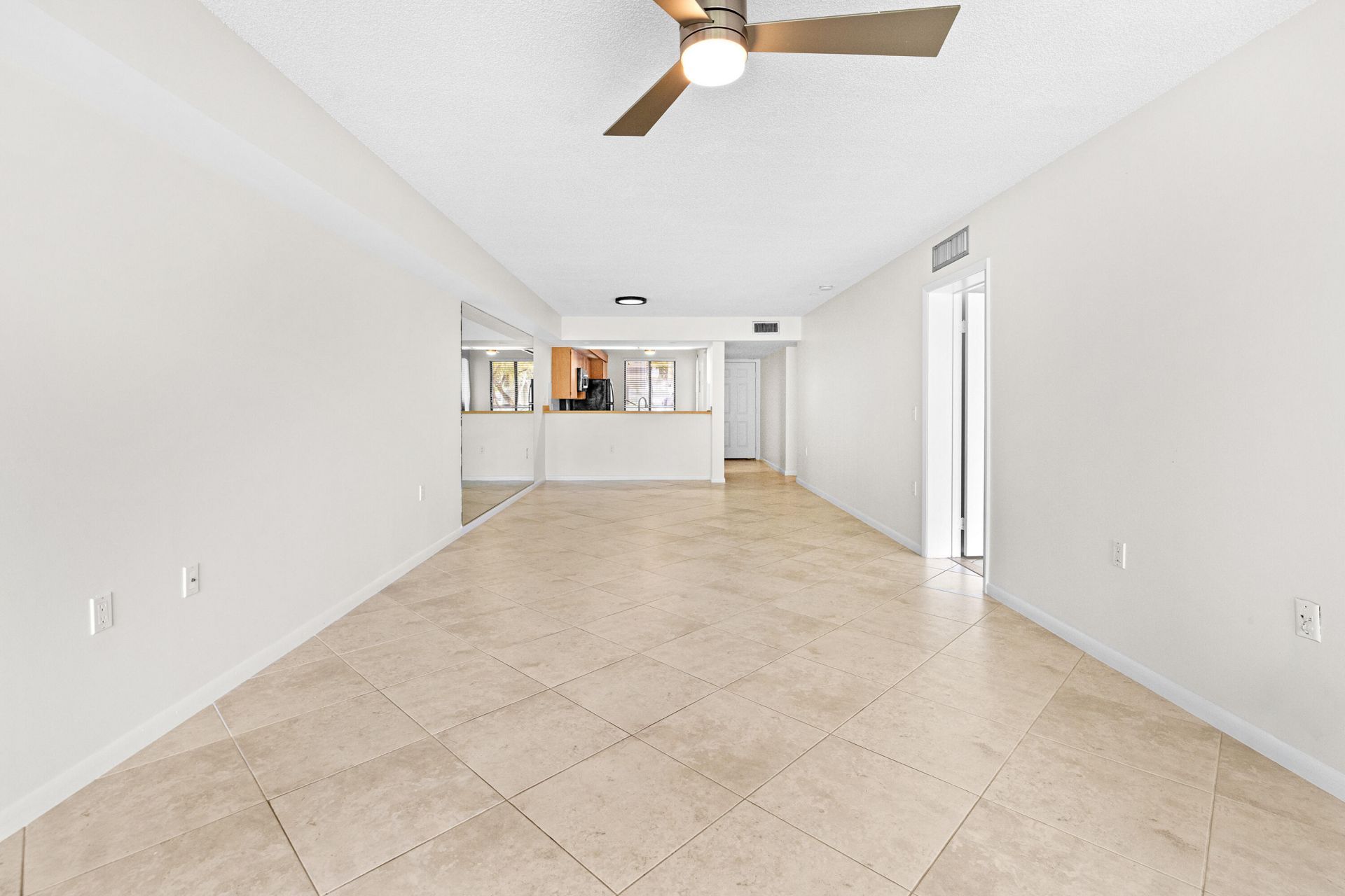 2561 Village Boulevard, Unit 103, West Palm Beach, FL 33409 Photo