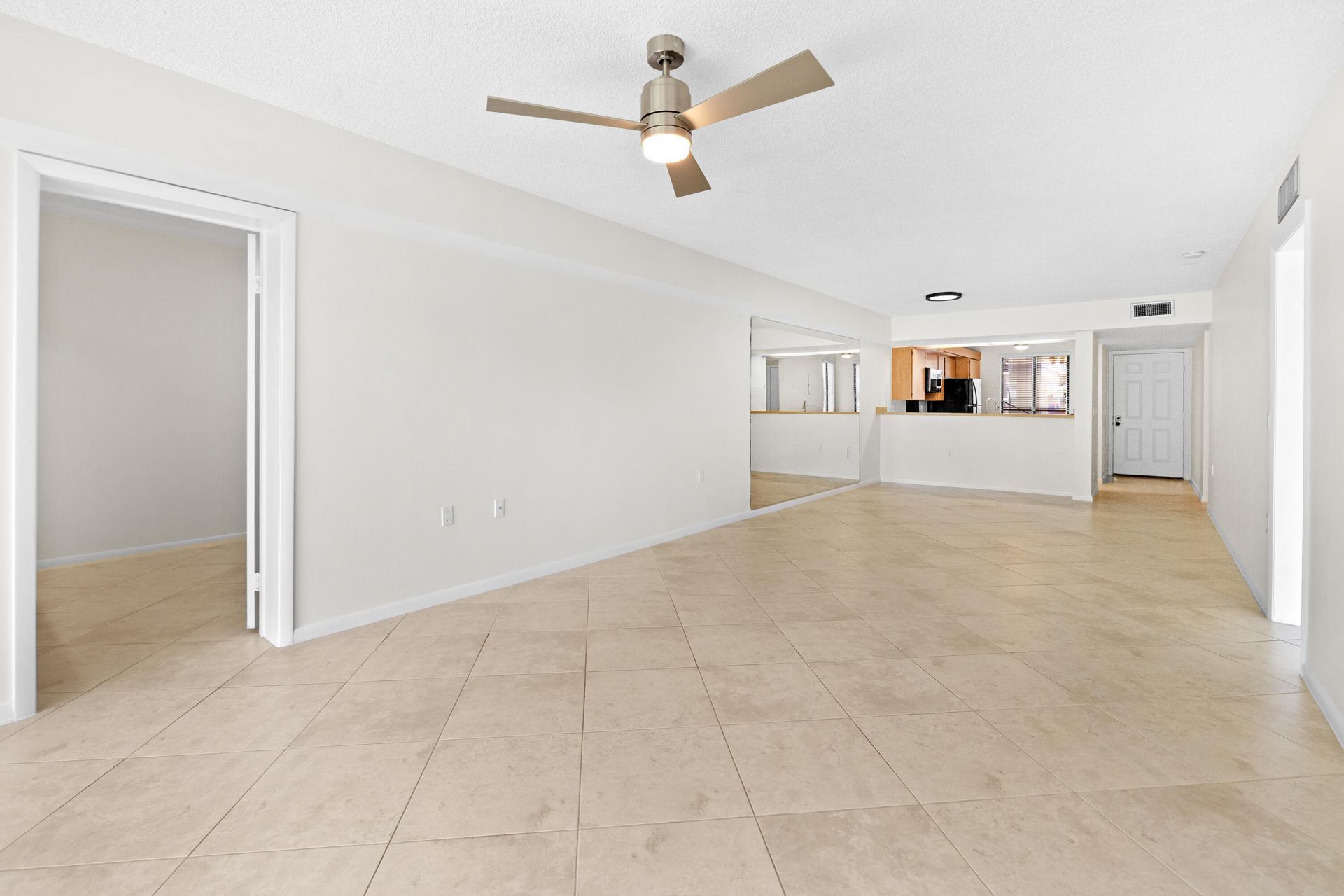 2561 Village Boulevard, Unit 103, West Palm Beach, FL 33409 Photo