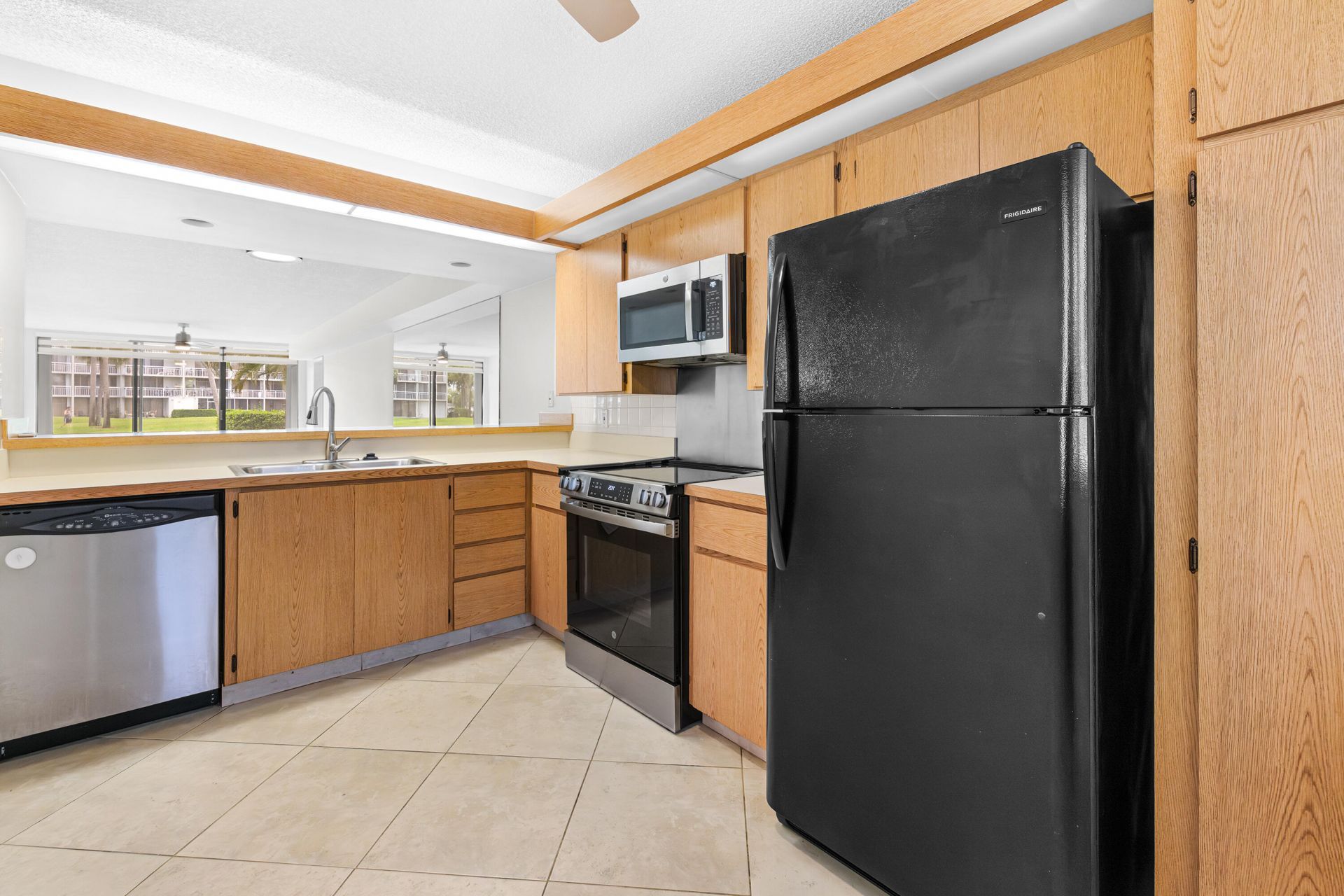 2561 Village Boulevard, Unit 103, West Palm Beach, FL 33409 Photo