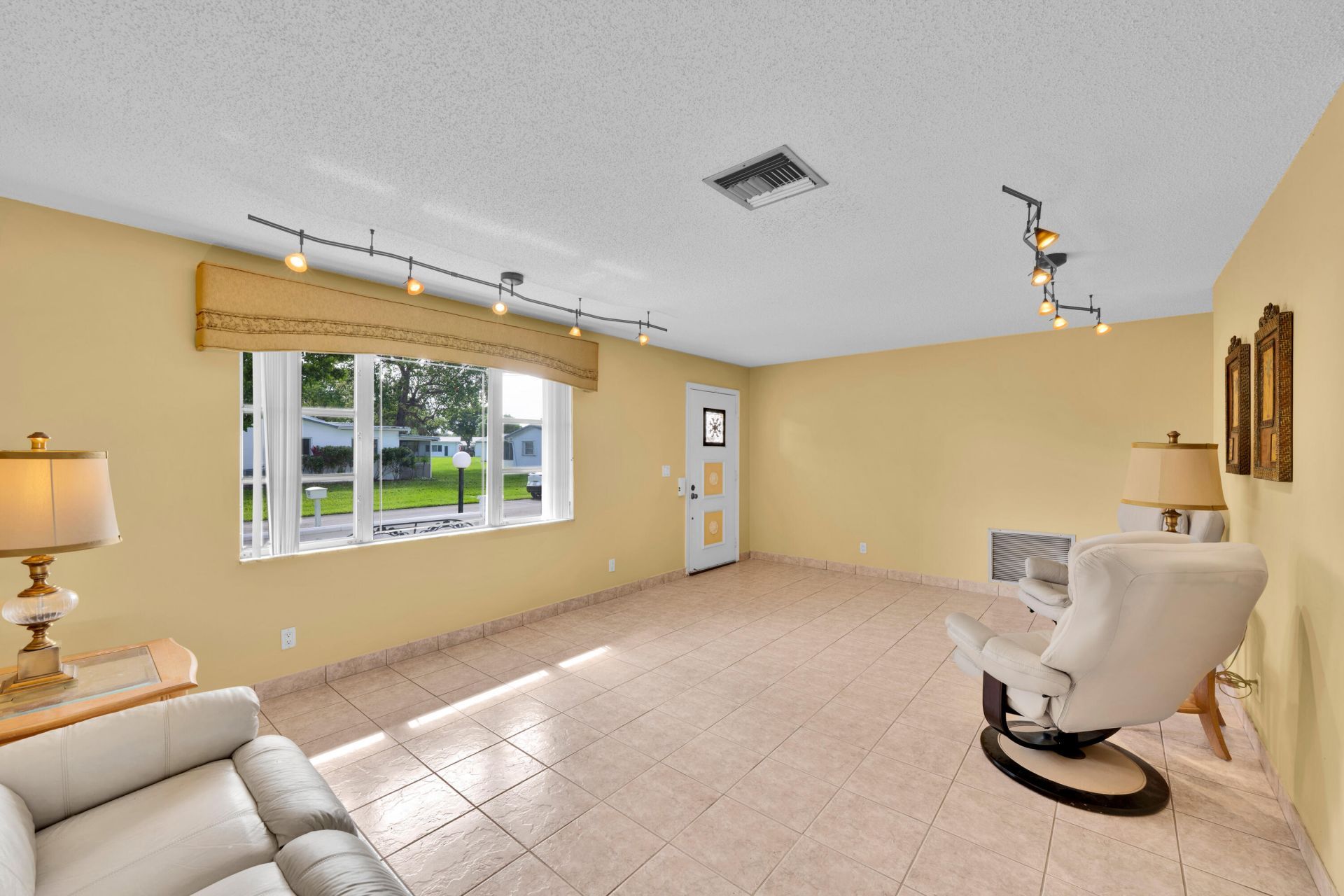 1501 NW 87th Lane, Plantation, FL 33322 Photo