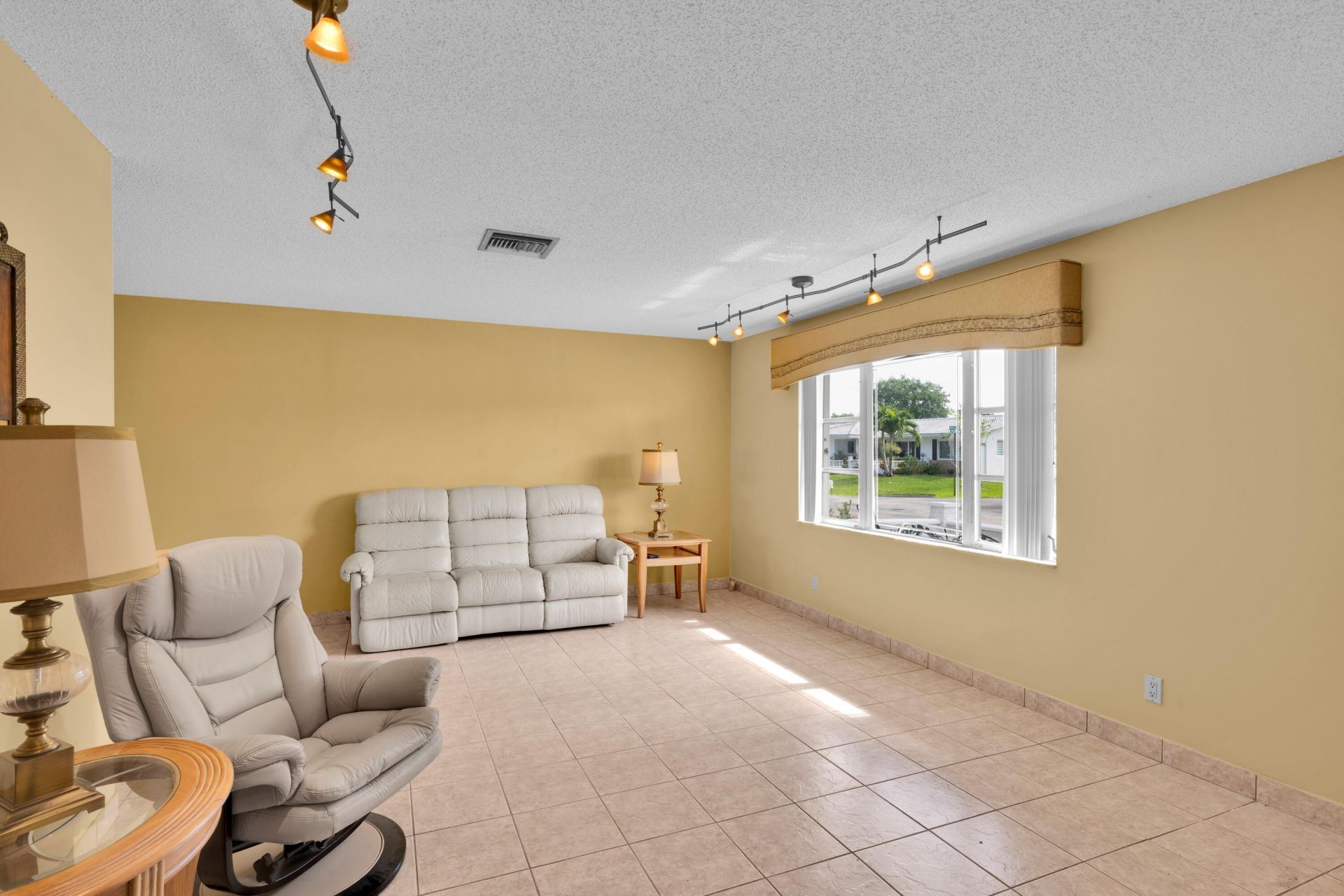 1501 NW 87th Lane, Plantation, FL 33322 Photo