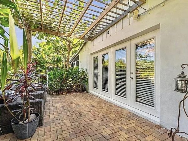 250 NE 13th Street, Delray Beach, FL 33444